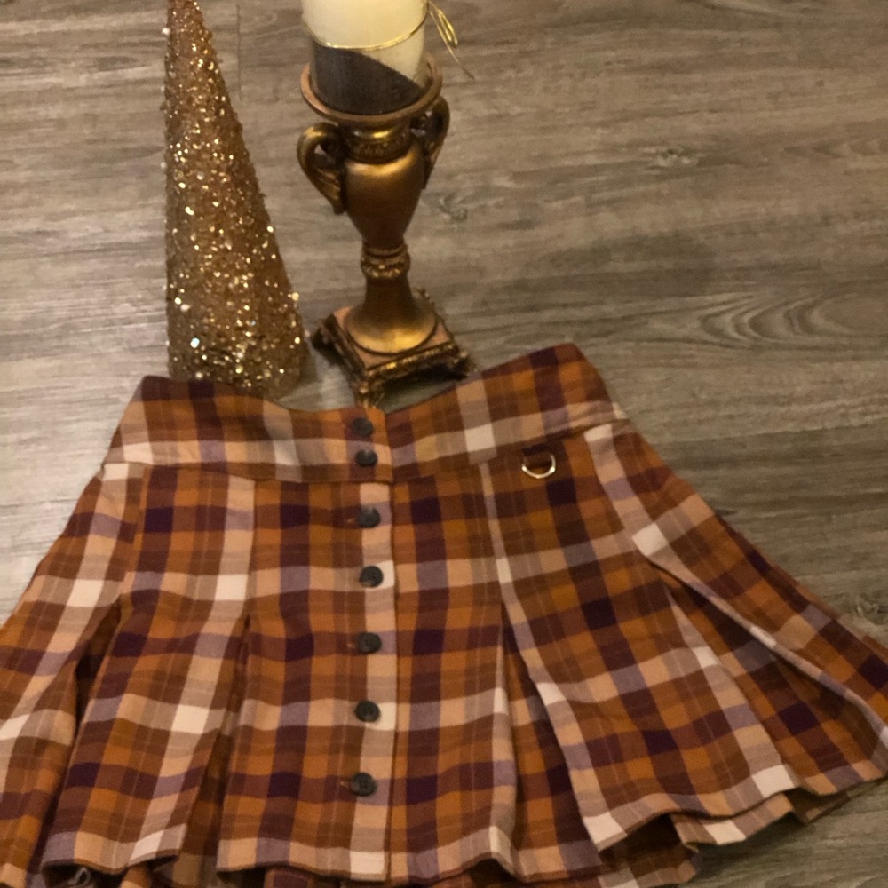 SO Plaid Skater Mini Skirt in Rust, Cream & Burgundy - Picture 3 of 15